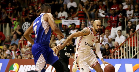 Twitter estreia transmissão de esportes brasileiros com NBB