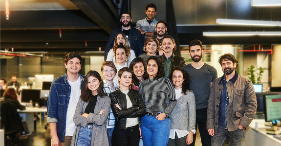 F.biz contrata para hub de criatividade