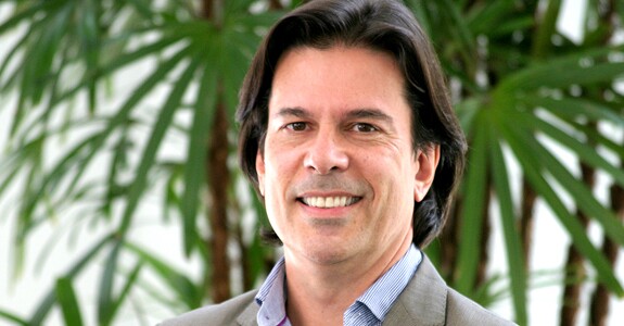 Bernardo Castello Branco continua como presidente da ABRADi-SP