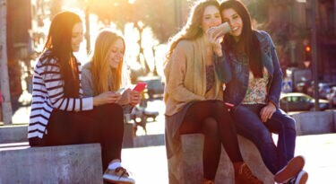 Startup cria canal multiplataforma para jovens