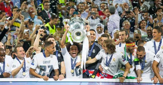 Real-Madrid-x-Atletico-Madrid---2016---(Celso-Bayo-Folhapress)_ArtigoRicardoFort_575