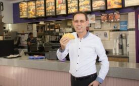 Carlos Wizard Martins numa unidade Taco Bell