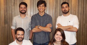 Caio Fortes, Rodrigo Panachão, Maicon Silveira, Pedro Rosas e Gabriela Guerra. Foto: Divulgação