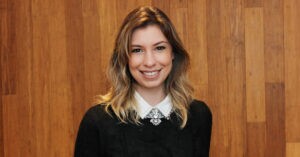 Raquel-Messias_Diretora-Geral-de-Estratégia-da-Grey-Brasil-web