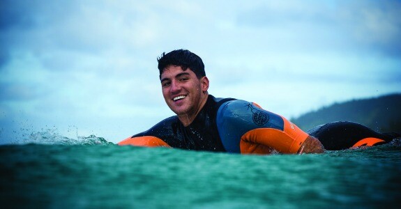 GabrielMedina_Pipeline_HenriquePinguim-2013