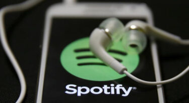 Spotify deixa usuários de versão gratuita pularem anúncios