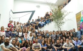 Equipe da F/Nazca S&S comemora a boa avaliação de seus clientes na pesquisa Agency Scope 2016 (CRÉDITO: Divulgação/Juss)
