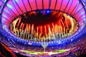 RIO DE JANEIRO, BRAZIL - AUGUST 21: Fireworks explode above the Maracana Stadium at the end of the closing ceremony of the Rio 2016 Olympic games on August 21, 2016 in Rio de Janeiro, Brazil. (Photo by Pascal Le Segretain/Getty Images)