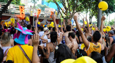 Prefeitura reabre licitação do carnaval de rua de SP