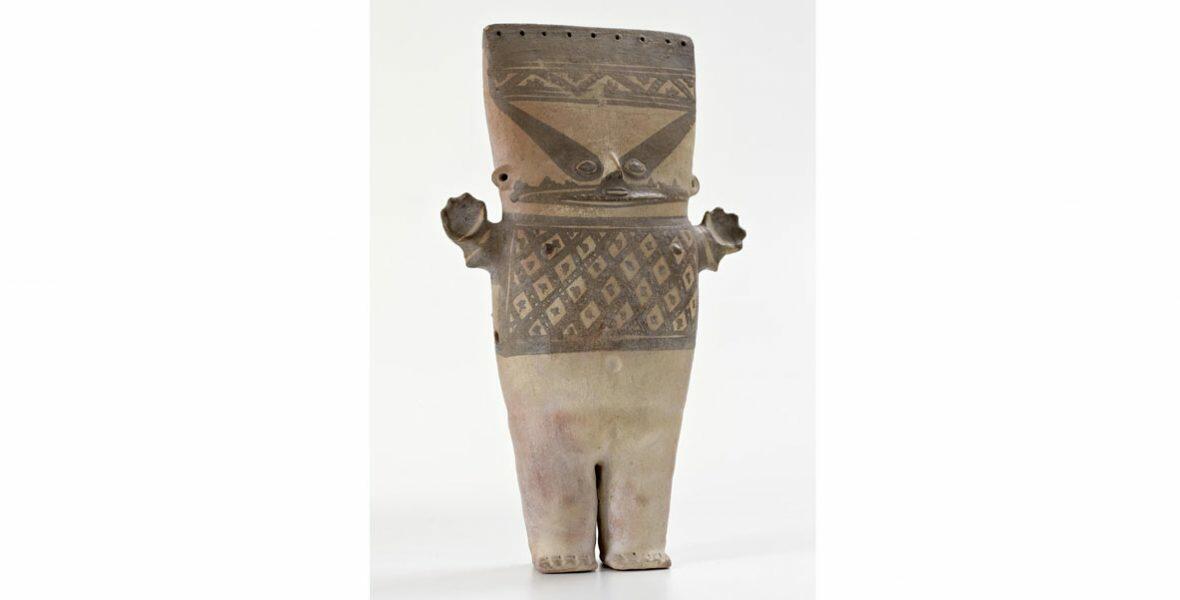 autor-desconhecido-peru--cultura-chancay-estatueta-feminina-sculo-11-15-dc-cermica-policromada_32059302626_o
