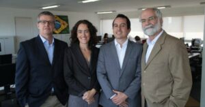 Paschoal Strifezzi Neto (NETO), Aline Cury Zampieri (ALINE), Luiz Ferreira (LUIZ) e eu (crédito: divulgação)