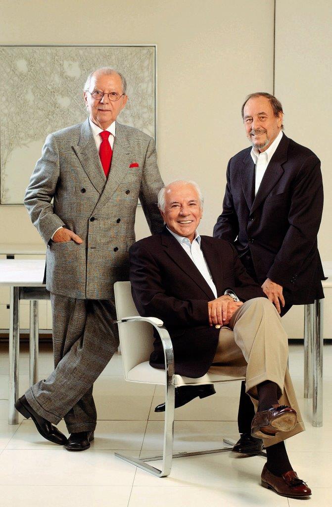 Francesc Petit,Roberto Duailibi, José Zaragoza., Div.Carol Carquejeiro-Valor-Folhapress 13-07-11