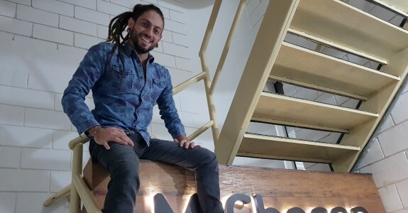 MChecon Cenografia apresenta diretor de criação
