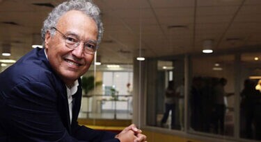Nizan Guanaes é diagnosticado com a Covid-19