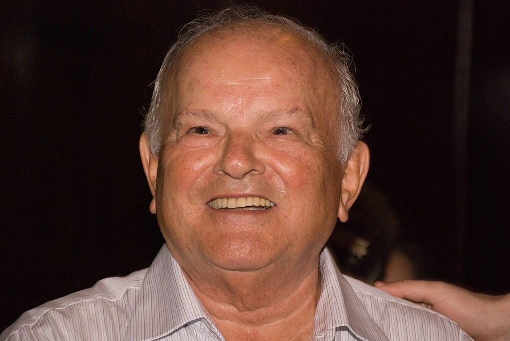 Morre Rino Ferrari, fundador da Rino Com