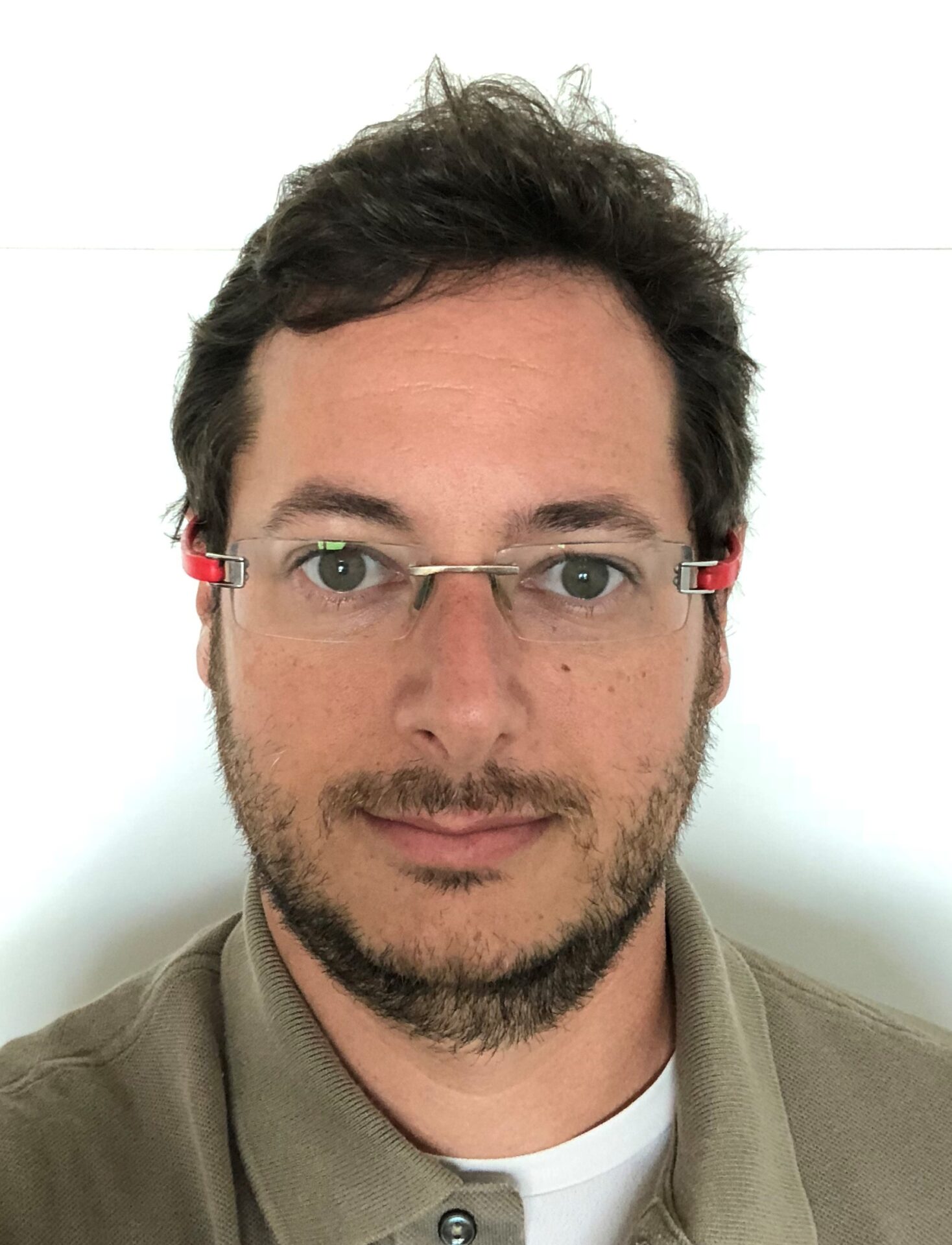 Fake news x fake olds