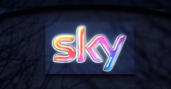 Comcast aumenta lance por Sky britânica