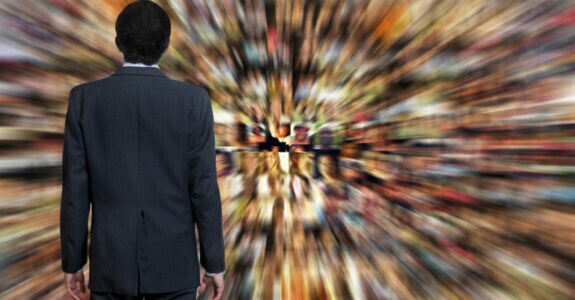Nielsen: adultos nos EUA ficam já metade do seu tempo consumindo mídia!