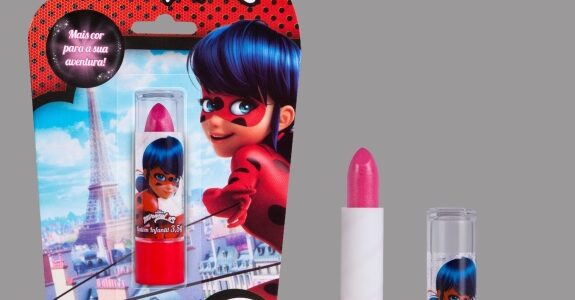 Gloob cria maquiagem infantil da Ladybug