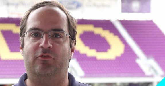 “O sistema de futebol no Brasil dificulta avanços no streaming”