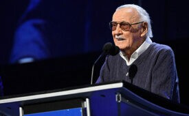 Stan Lee, discursando em evento da Disney (Crédito: Disney/ Image Group/ Divulgação)
STAN LEE
