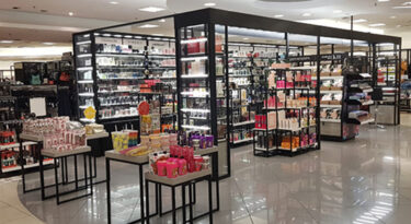 C&A inicia venda de cosméticos em lojas físicas