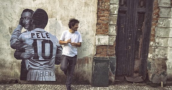 Ray-Ban promove “ocupação” em prédio histórico