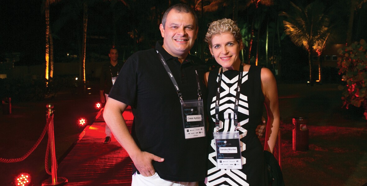 César-Aymoré_Positivo-Tecnologia_e-Sandra-Montes_OLX