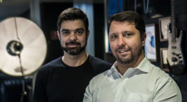 Turner apresenta diretores para equipe no Brasil