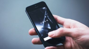 Uber cria categoria de motorista “sem conversa”