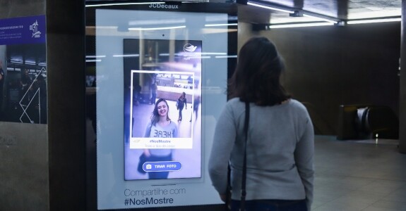 JCDecaux e Dove incentivam autoestima em ação no Metrô