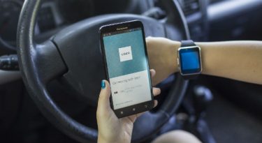 Abaixo da meta, Uber estreia na Bolsa de Nova York