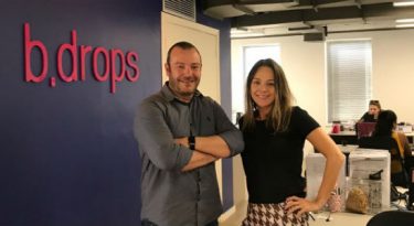 B.drops contrata executivos de negócios