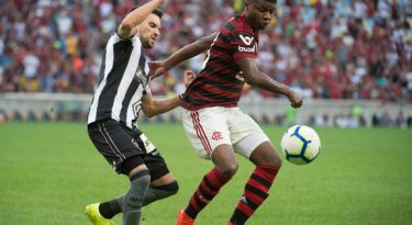 Buser pega carona com patrocínio ao Flamengo