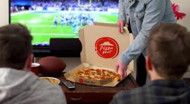 Pizza Hut patrocina estádio virtual do torneio Madden NFL 20