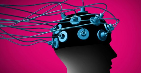 Como a neurociência explica o impacto dos influencers nos consumidores