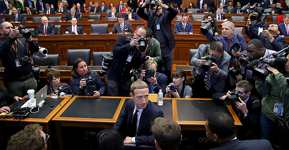 Para defender Libra, Zuckerberg volta ao Congresso