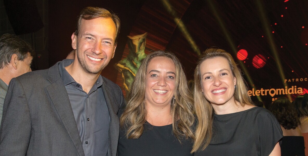 Eduardo Becker (Globo), Marcia Esteves (Lew'LaraTBWA) e Cris Camargo (IAB)
