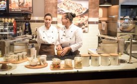 Loja propõe que o cliente peça um panettone personalizado (Crédito: Divulgação/Bauducco)