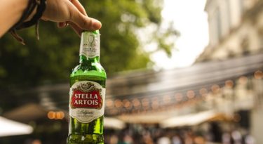 Stella Artois promove evento de Natal no Rio