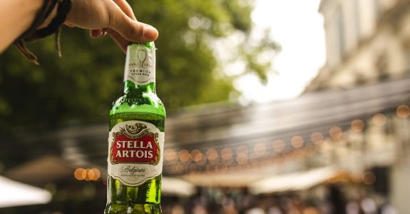 Stella Artois promove evento de Natal no Rio