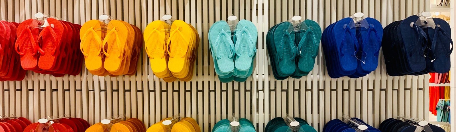 **Crédito da imagem no topo: Divulgação/Havaianas