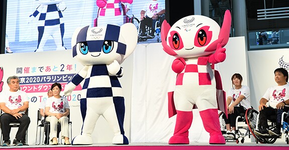 Mascotes-Toquio-575x300_takashi-aoyama-gettyimages