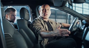 Bruno Gagliasso zoa lutador em comercial da Renault