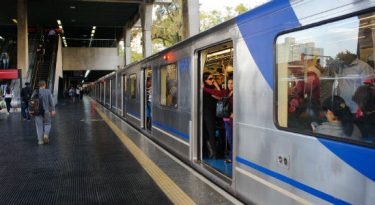 Metrô de SP abrirá edital de naming rights para seis estações
