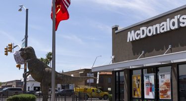Empresa de mídia processa McDonald’s por discriminação