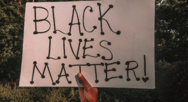 Marcas evitam conteúdo relacionado ao Black Lives Matter