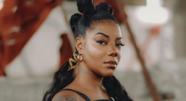 Ludmilla: “Estamos aprendendo a criar com o que temos à mão”