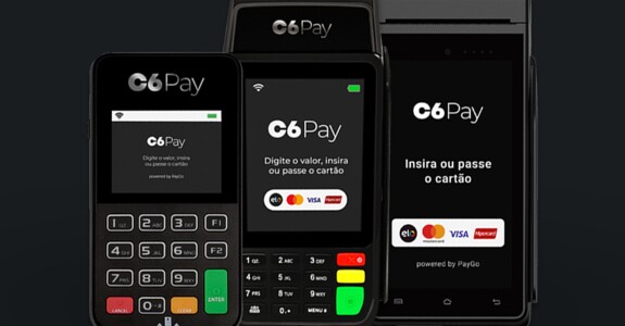 C6 Bank apresenta máquinas de cartão