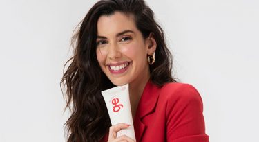 Camila Coutinho: da moda à beleza